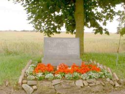 GraveleyAirfieldMemorial